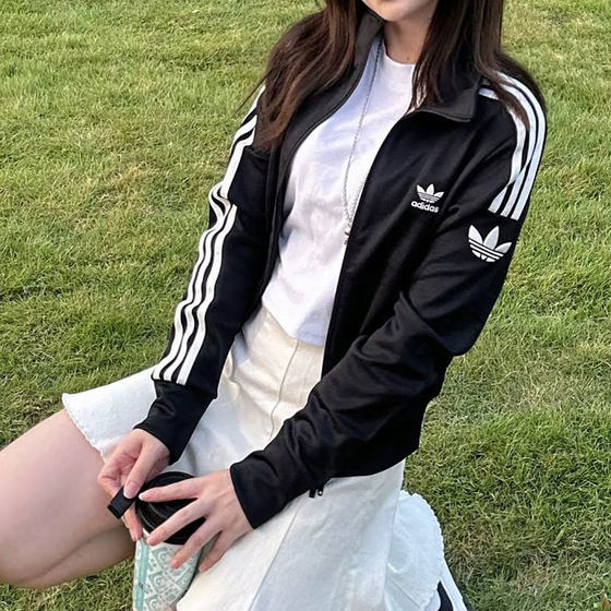 
Adidas clover jacket women's spring new American slim retro knitted short jacket JI7537