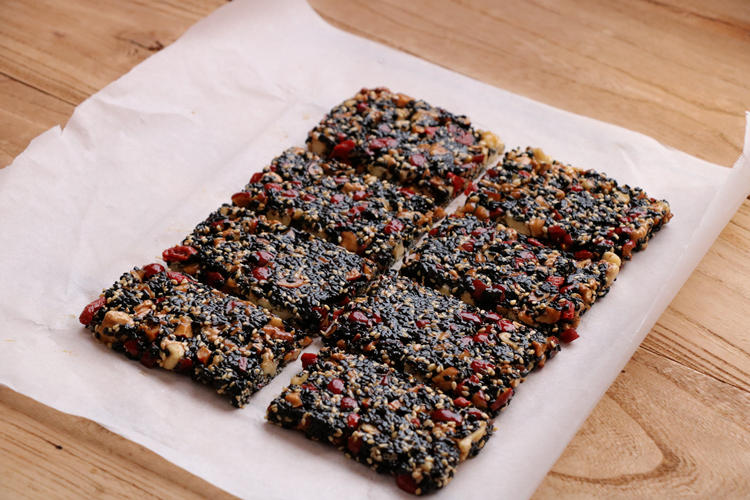 补血小零食,女人爱的核桃芝麻糖(图10) 补血小零食,女人爱的核桃芝麻糖(图10)