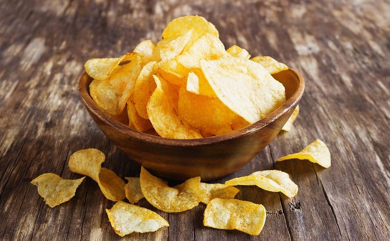 休闲零食界领头羊，教你四步挑选美味薯片(图1)