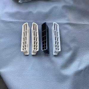 
Suitable for Golf 6 GTI A-pillar interior panel air outlet, high-six windshield pillar trim panel, small air outlet grille