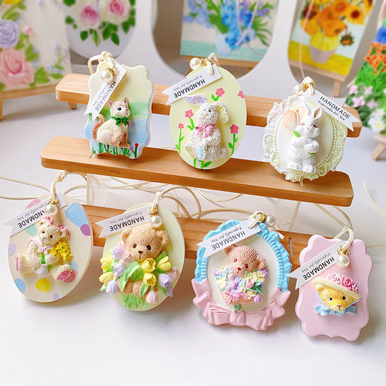 
Little Bear Animal Flower Pendant Hanging Handmade DIY Creative Graffiti Painted Aromatherapy Plaster Relief Creative Activities