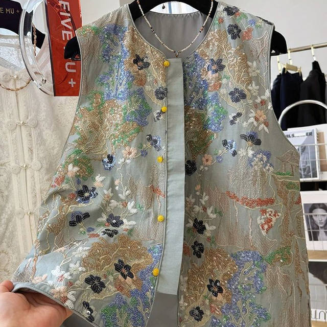 Large size 300 Jin [Jin equals 0.5 kg] Fat mm Heavy Industry Embroidery Sequins New Chinese Style Light Chinese Style Vest Vest Coat Women's Summer Outdoor Wear