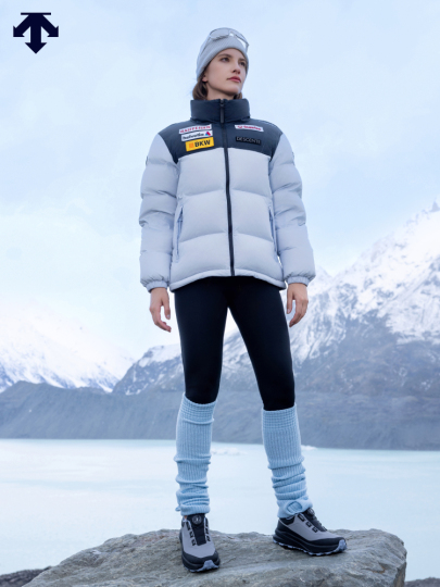 Descente スイスナショナルチーム ダウンジャケット - 冬 2023