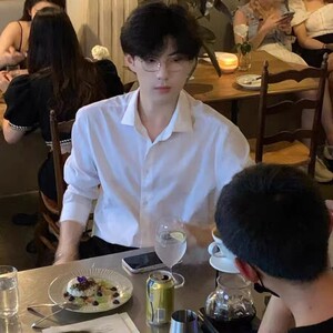 
Sven and scum pure white high-end suit and inner shirt for men in spring and autumn wear handsome long-sleeved shirt