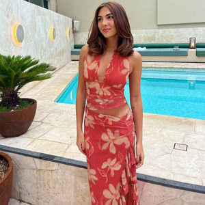 Shemoda double layer mesh retro print deep V-neck backless halter neck vest slit high waist skirt two-piece set