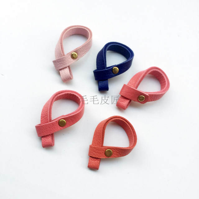 Furry leather craftsman hot selling bag leather connection buckle accessories buckle car keychain fashion accessories matching leather buckle