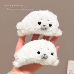 Cartoon Cute Plush Little Seal Hair Clip for Women, Back of the Head Bun Hair Clip, Shark Clip, Children's Hairpin, Hair Accessory for Autumn and Winter