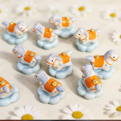 Money-Boosting Fortune Horse, Jingdezhen Cute Little Horse Ceramic Ornament, Desktop Decoration, Creative Stress-Relief Craft