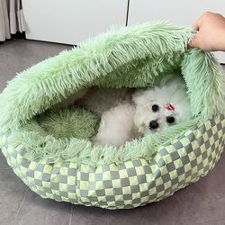 Shell-Shaped Dog Bed, Winter Semi-Enclosed Type, Thick Plush Sleeping Mat for Small and Medium-Sized Pets