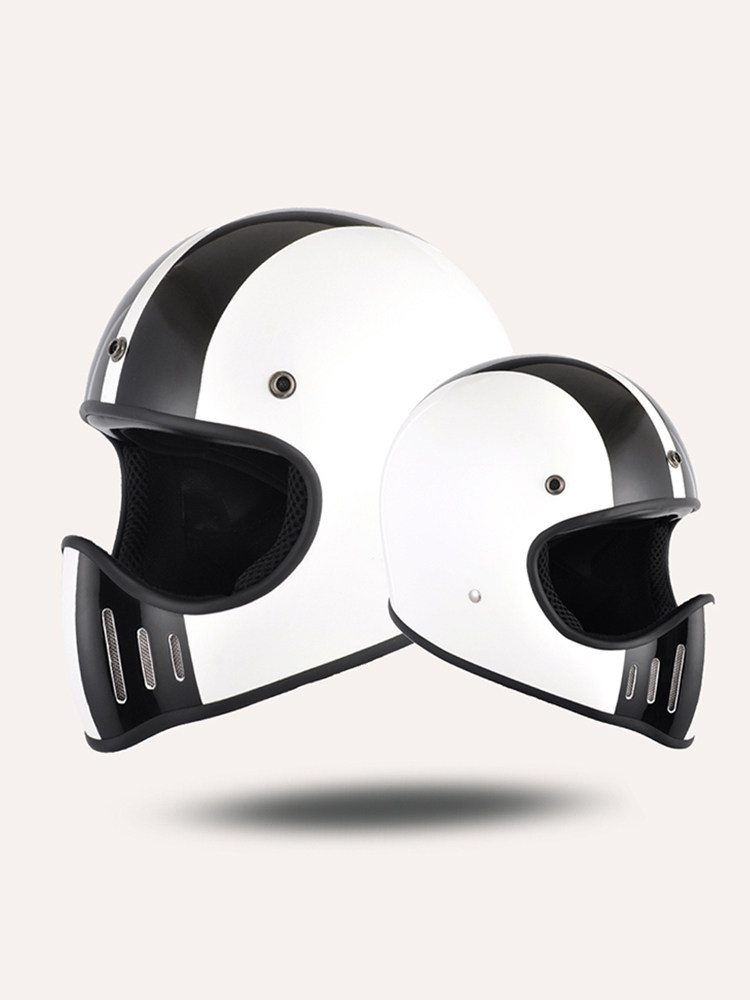 Thompson　ヘルメット ファイヤーパターン　スペース Thompson ヘルメット ファイヤーパターン スペース fit=scale-down,w=1200