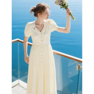 
Apricot V-neck short-sleeved dress for women 2026 summer new French retro fashion good-looking puff sleeve long dress