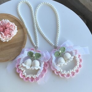 
Hand-knitted DIY wool pink wind chime float pendant finished product to relieve boredom, homemade decoration for best friend and boyfriend