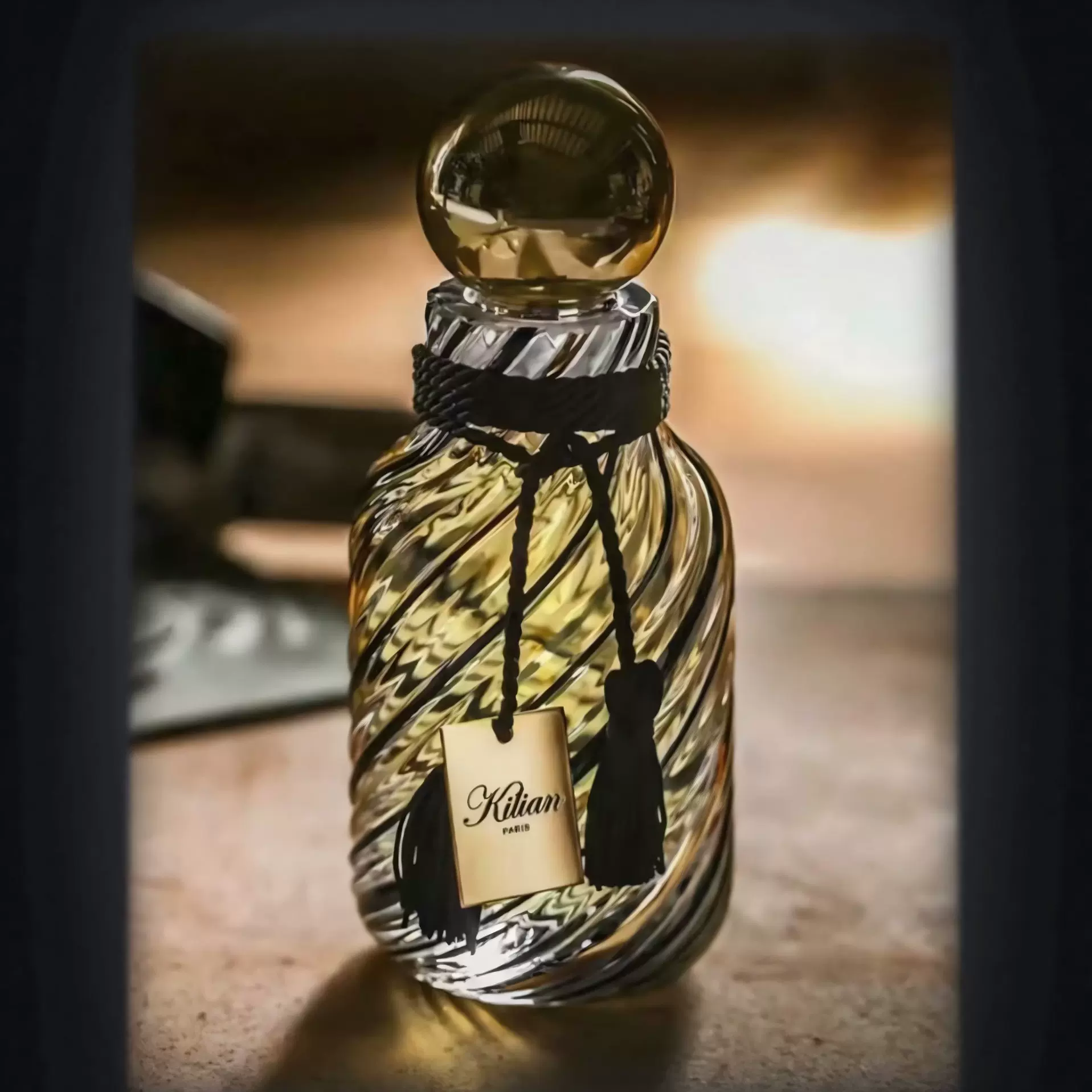 Kilian Smoking Hot 50ml 香水 Smoking Hot - Smoky Perfume - The Smokes | KILIAN PARIS