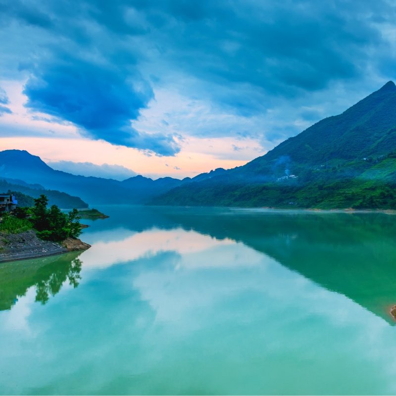 8人小团-武隆仙女山天生三桥九黎城龚滩古镇乌江游船二日游