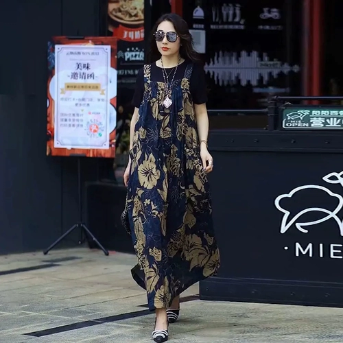 Платье, летний комплект, черная базовая футболка, 2024 года, цветочный принт