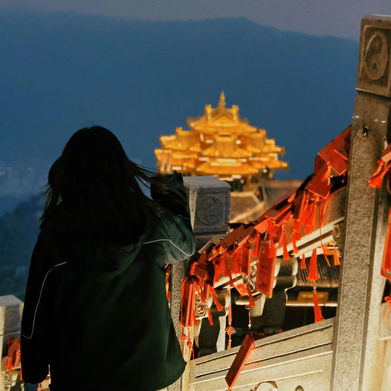 20人团洛阳老君山纯玩一日游 2+1航空座椅带充电头等舱座酒店接送