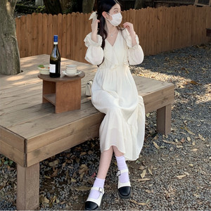 
Gentle first love fairy dress for women in spring and autumn French tea break long sleeves white high waist A-line long skirt