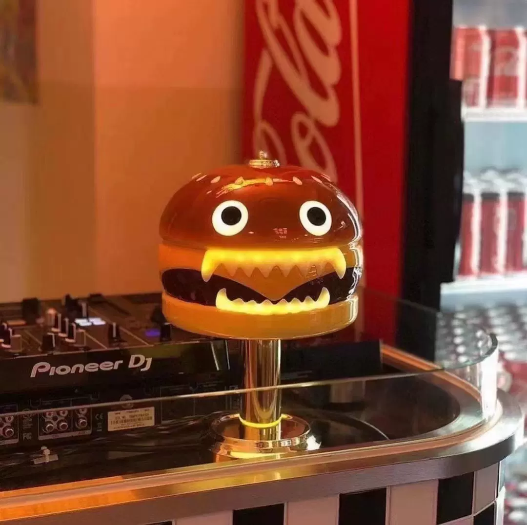 Undercover x Medicom Toy 聯名限定HAMBURGER LAMP 漢堡燈
