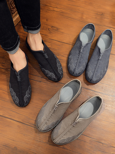 old beijing style shoes