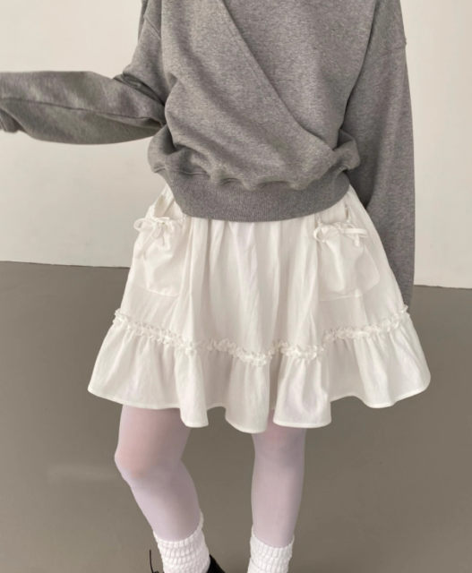 Exclusive type Korean retro sweet lace lace cream white pocket design elastic cake skirt short skirt