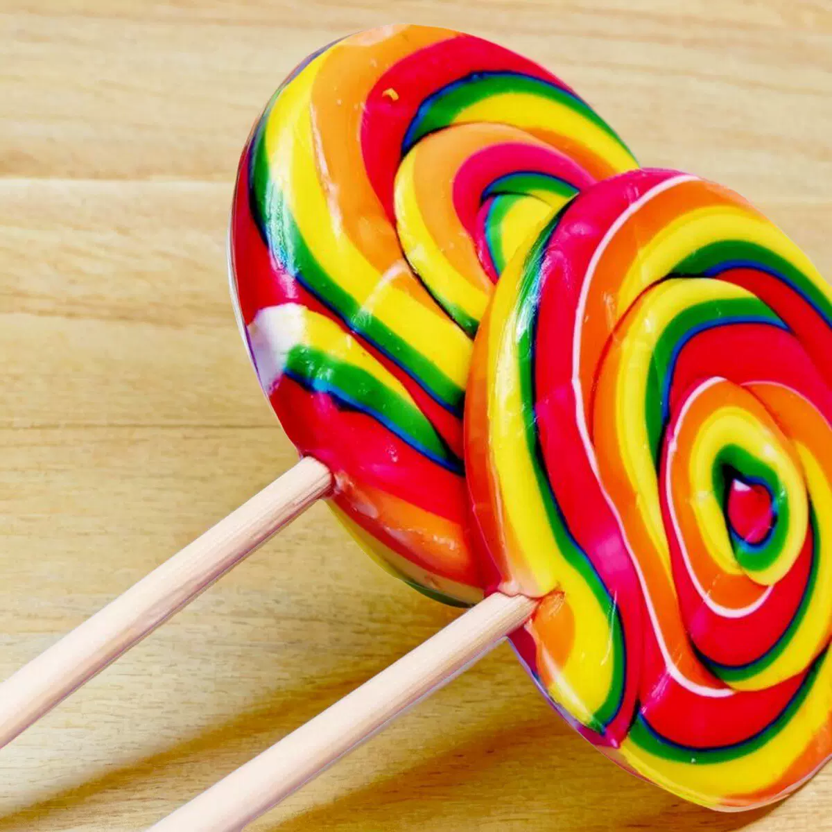 45支棒棒糖30克波板糖彩虹糖功夫糖七彩糖果儿童糖果零食聚会礼物