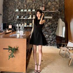 Summer Waist-Cinching Sleeveless Dress for Women 2025, High-End Slim-Fit Short Little Black Dress