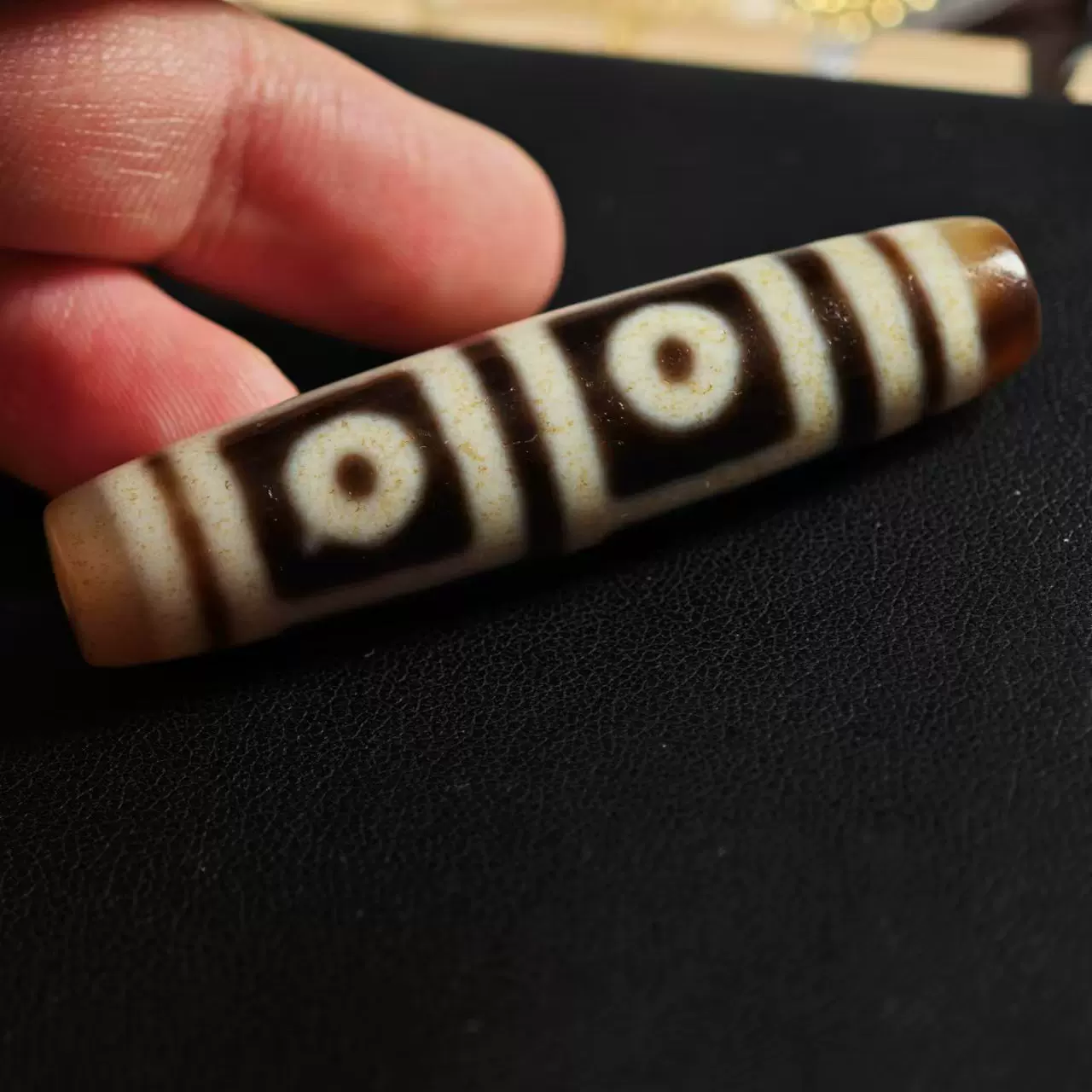 秘藏 西藏老天珠 爆油天珠[四眼天珠] 極細工