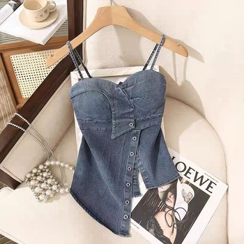 Hot girl irregular denim suspender vest for women in summer design and slim waist-hugging short top
