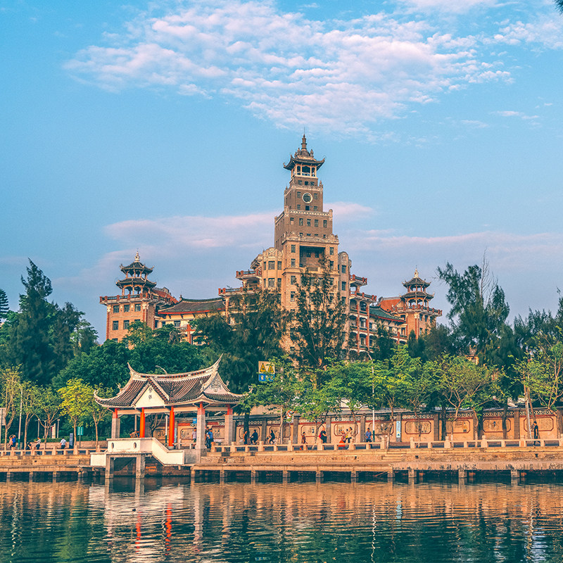 【厦门5天4晚10人跟团游】鼓浪屿日光岩集美学村南普陀植物园含餐