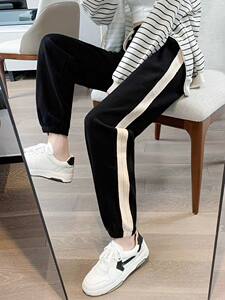 Black sports pants female autumn and winter plus velvet loose bouquets, small guard pants, cotton, thin running casual Haron pants