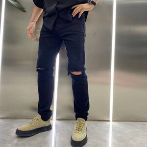 High -end black ripped jeans men's anti -fade 2024 new Korean edition trendy slim small straight foot casual trousers