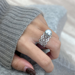 Fang Tangjia Light Luxury Retro Hollow S925 Sterling Silver Wide Lace Pearl Ring Opening Exquisite Index Finger Ring