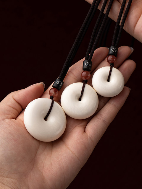 Dashan Hall Ice Material Full Pattern Pendant Men and Female Fillets ...