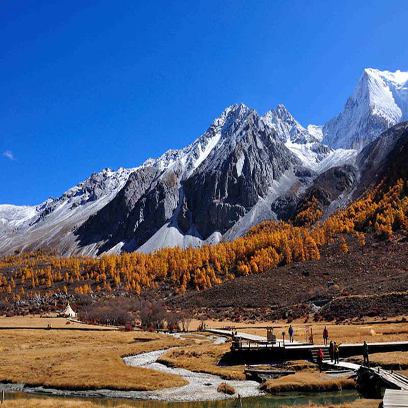 成都直飞稻城亚丁海子山红草地3天2晚自由行(专车+豪华酒店)