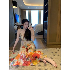 Boses the same model*ice muscle jade bone*colorful floral strap strap tie high -waist holiday dress long skirt