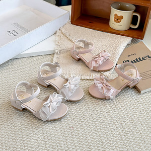 
Girls French Elegant High Heel Sandals 2026 Summer New Style Bow Sweet Pearl Versatile Princess Fashion Shoes