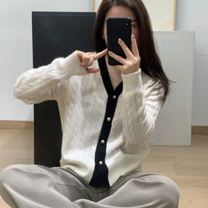 
Ximi customized twist sweater! Xiaoxiangfeng contrasting color all-wool knitted V-neck sweater cardigan early spring jacket