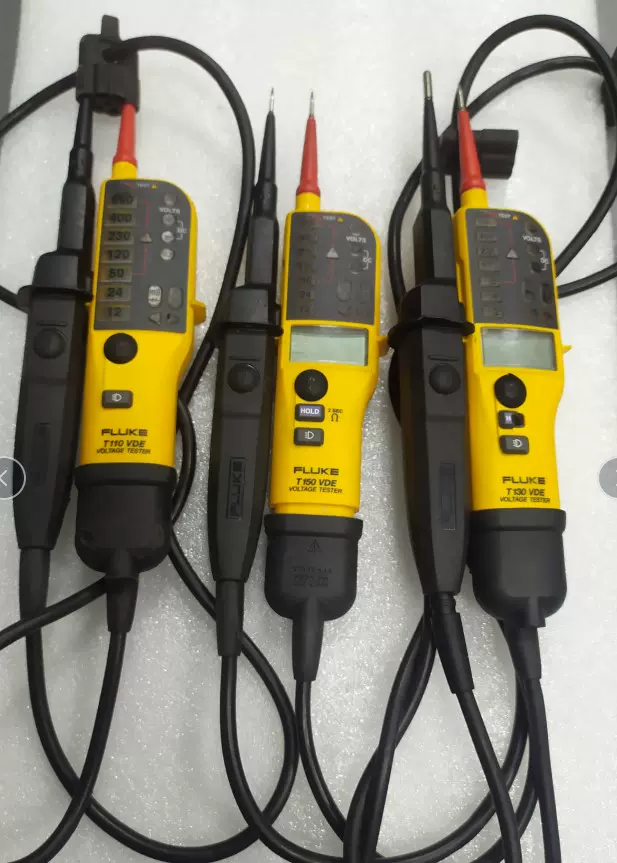 FLUKE-T150/PRV240  Fluke T150 Voltage Indicator & Proving Unit