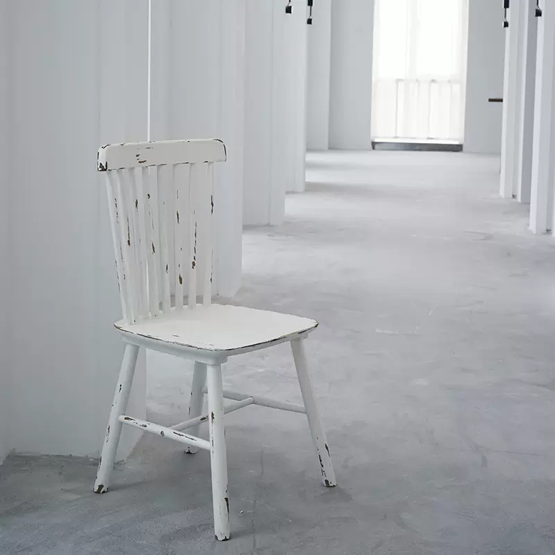 做旧白椅子拍摄道具实木高背椅花店橱窗装饰法式风格 做旧白椅子拍摄道具实木高背椅花店橱窗装饰法式风格