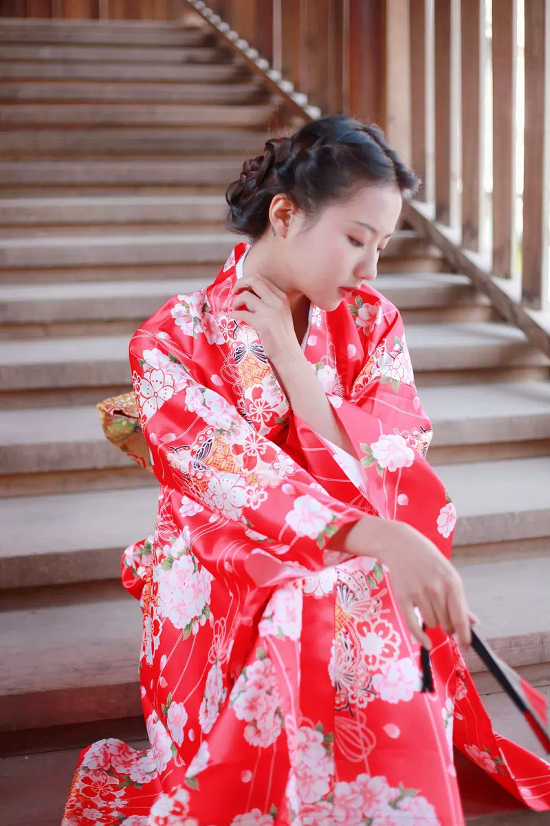 日本女士振袖和服浴衣复古日系服饰摄影改良款聚酯纤维面料抗皱