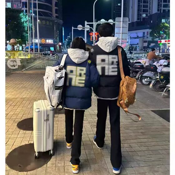 
Letter embroidered flying down jacket men's winter thickened white duck down jacket American high street couple coat