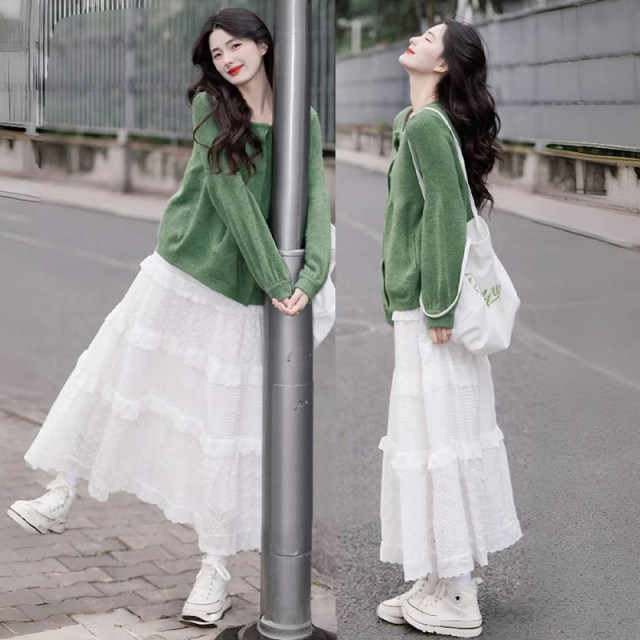 White cake skirt for women in spring and autumn 2025 new high waist mid-length A-line lace skirt lace fluffy skirt