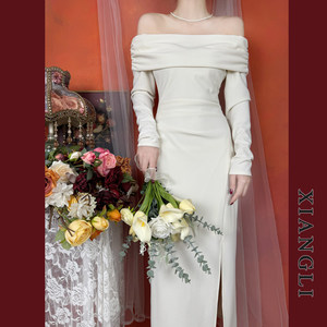 Alley French retro dress Autumn one-shoulder Hepburn looks slim and engagement registration slit small dress long skirt