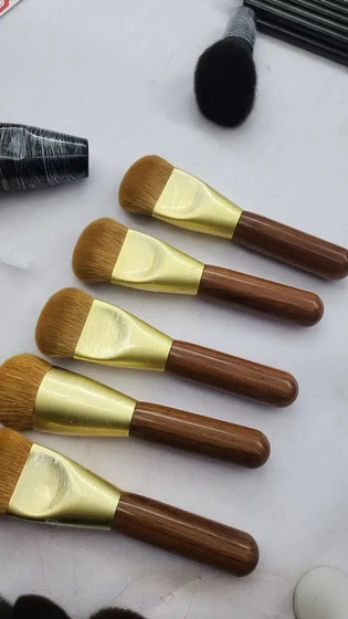 
Mu Zilan Moon Series White Fox Large Big Moon Special Shaped White Fox Soft Animal Hair Cheek Cream Powder Brush