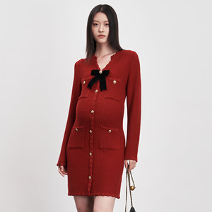 
SELLYNEAR maternity wear autumn and winter new dress red thousand gold style bow New Year's knitted skirt
