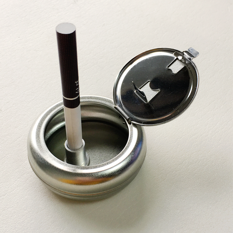 DAISO灰皿　レトロ ダイソー ポケット灰皿 - 蓋付きポータブルミニ灰皿