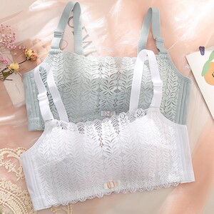 
Sweet appearance, comfortable and easy to wear~The bandless bra with a lingerie is breathable