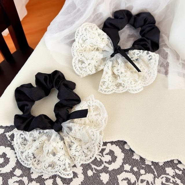 One of the hair circles