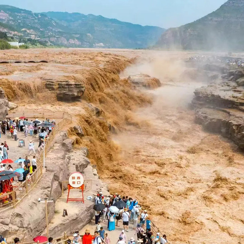 16人团赠双演出 西安旅游5天4晚兵马俑壶口延安南泥湾大唐不夜城