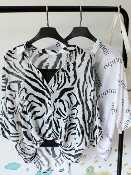 ເຄື່ອງນຸ່ງ chiffon Age-chiffon ສໍາລັບແບບຂອງແມ່ຍິງແບບໃຫມ່ຂອງແມ່ຍິງທີ່ເຮັດໃຫ້ແຂນເສື້ອຜ້າທີ່ບໍ່ສະຫມໍ່າສະເຫມີ